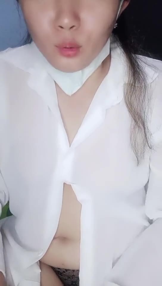 MAMI LASTRI DILAS KEJAUHAN! KROCO DITUSUK KINTIL DISIRAM DALEM DALEM!