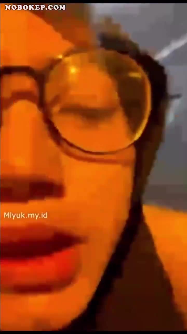 Hijab Safitri Ngocok Kont*l Sampe Crott! Dijamin Bikin Otak Ngeres!